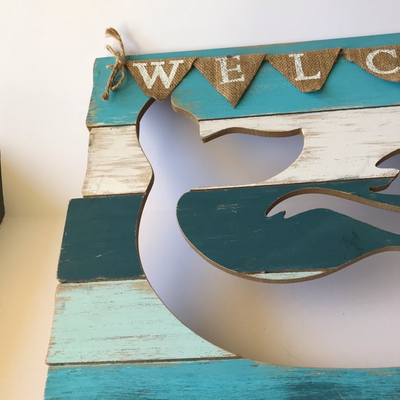 Large Wooden Mermaid Welcome Sign - Picture 4 of 10